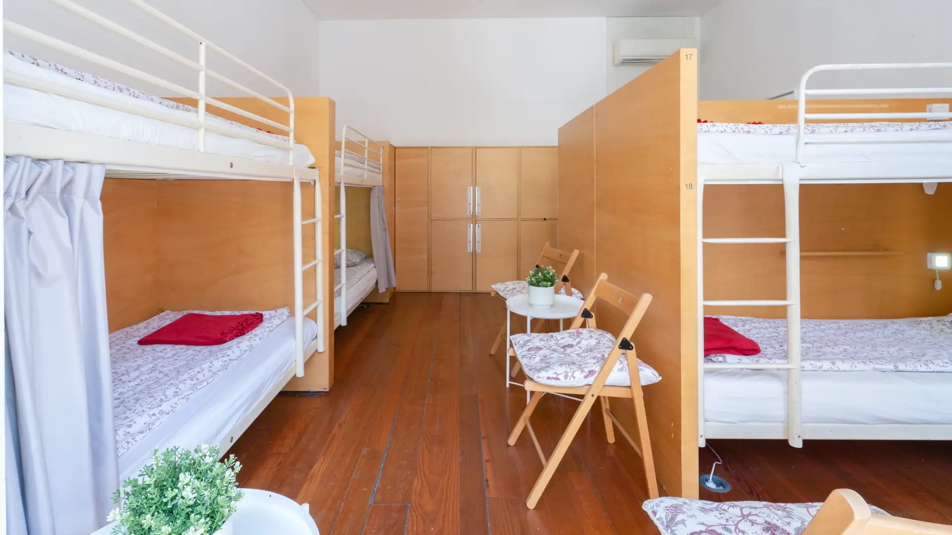 Dormitory Bunk Beds